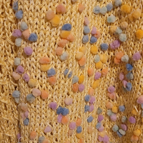 Spring sweater - Picture 3 of 3
